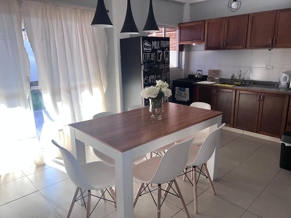 Hermoso Duplex En Barrio Cerrado 포사다 외부 사진