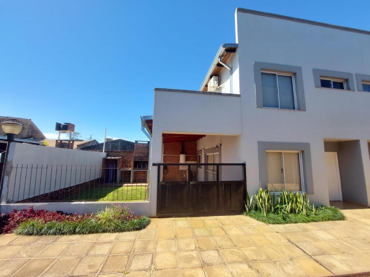 Hermoso Duplex En Barrio Cerrado 포사다 외부 사진